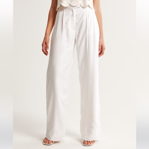 Abercrombie & Fitch White Wide-Leg Trousers - Picture 2 of 9